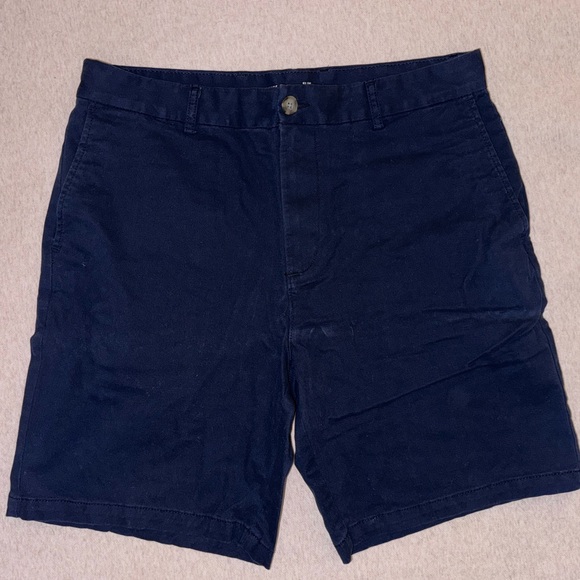 Old Navy Other - Men’s old navy slim fit chino shorts